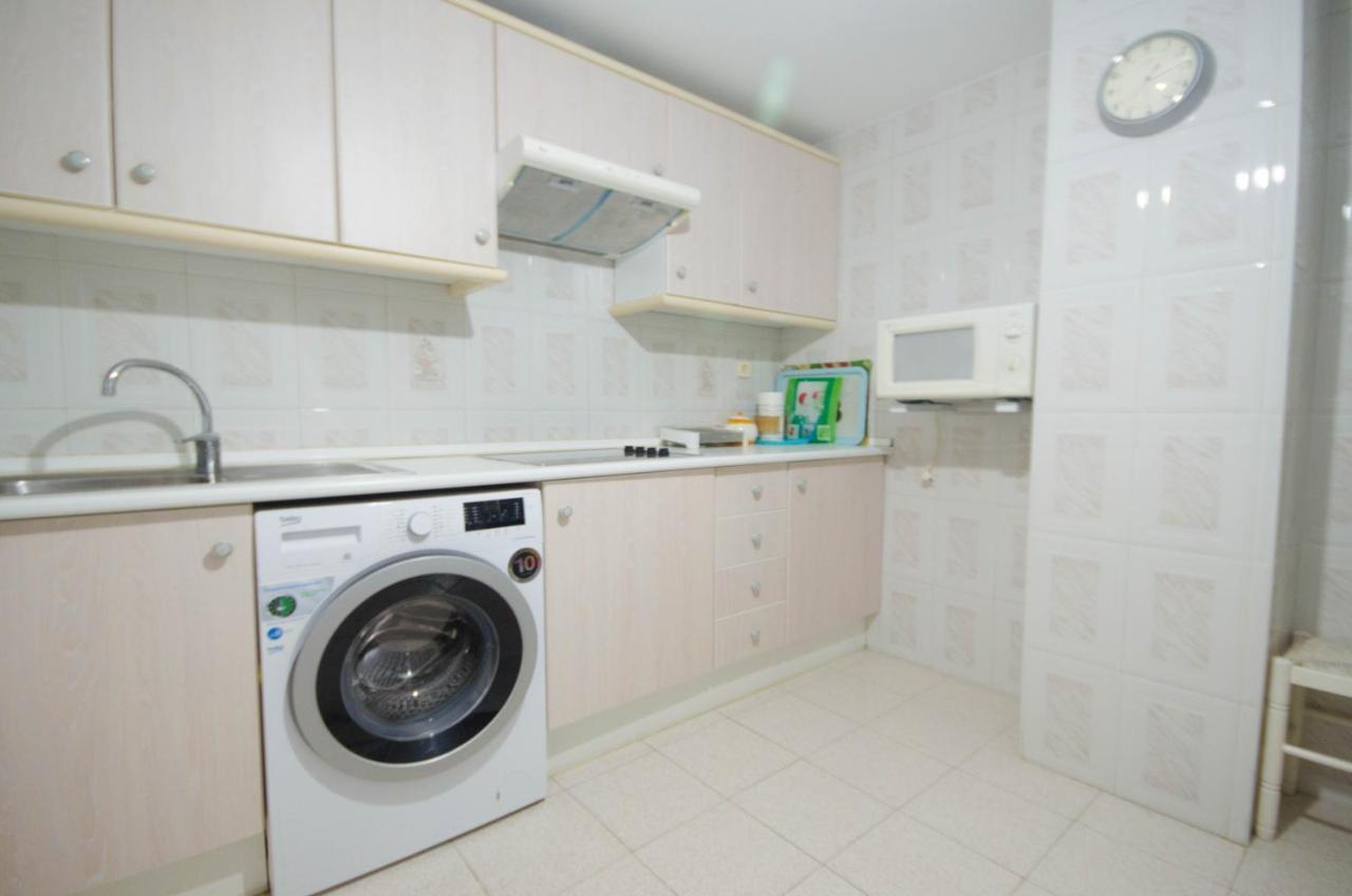 Aparment Neptuno- Located On The Promenade A Few Metres From The Beach. Estepona Exterior foto
