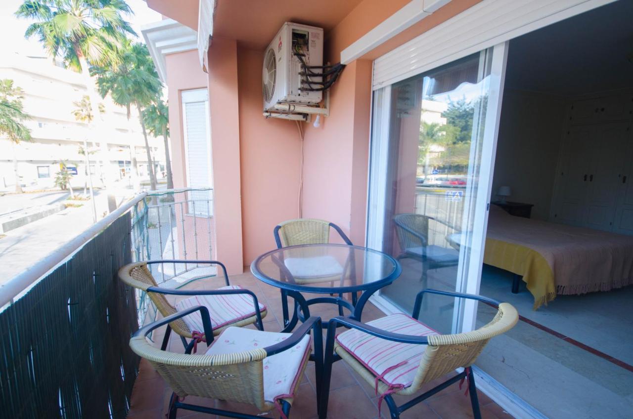 Aparment Neptuno- Located On The Promenade A Few Metres From The Beach. Estepona Exterior foto