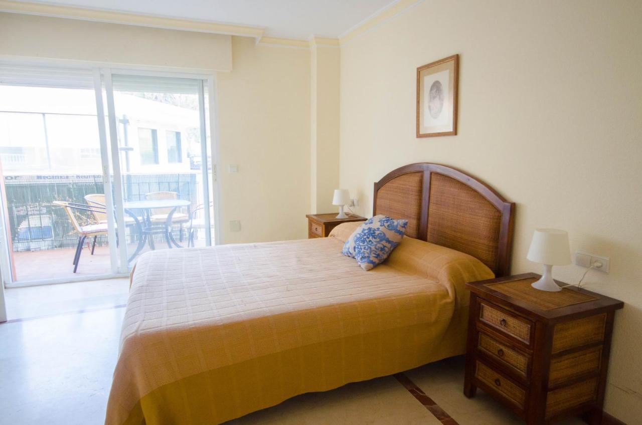 Aparment Neptuno- Located On The Promenade A Few Metres From The Beach. Estepona Exterior foto