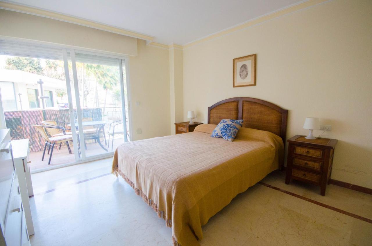 Aparment Neptuno- Located On The Promenade A Few Metres From The Beach. Estepona Exterior foto