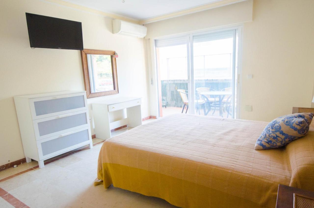 Aparment Neptuno- Located On The Promenade A Few Metres From The Beach. Estepona Exterior foto